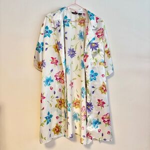 NY & Co Silky Satin Short Sleeve Lounge Robe House Dress White Multi Floral XL
